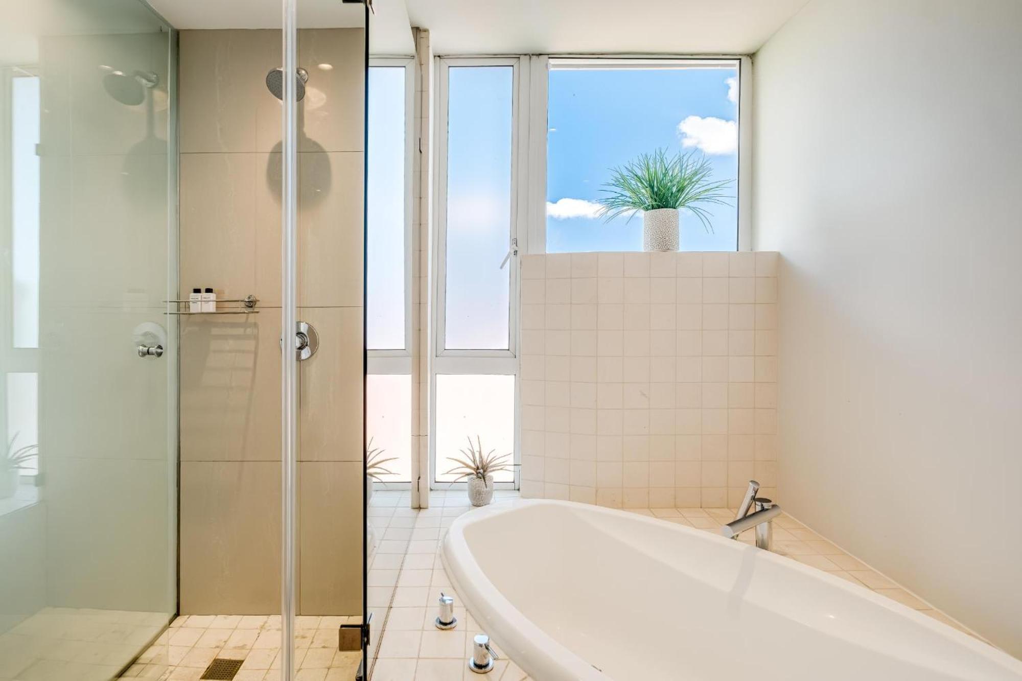 Sapphire Tide Penthouse * Cape Town
