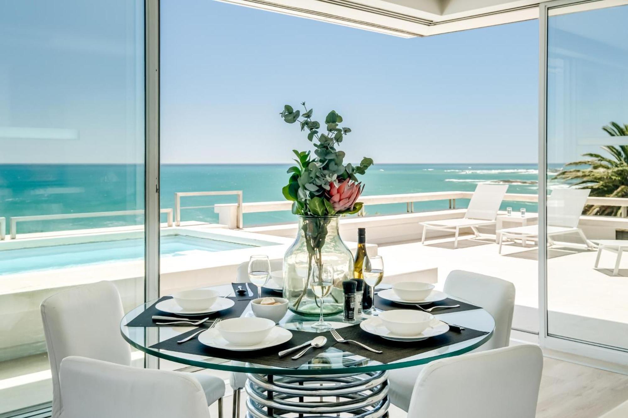 Sapphire Tide Penthouse Apartment *